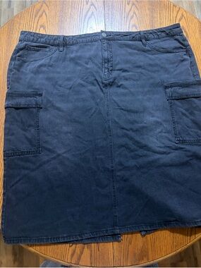 Ava & Viv Black Cargo Skirt